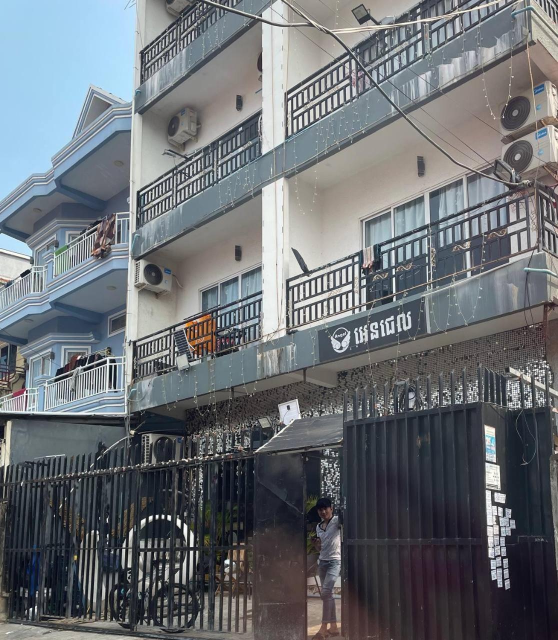 Angel Building Hotel Sihanoukville Bagian luar foto